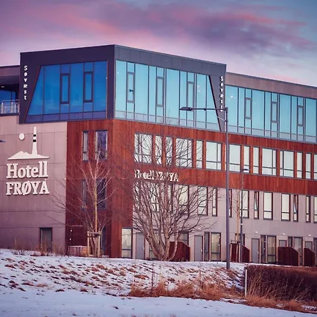 Froya Hotel 3*