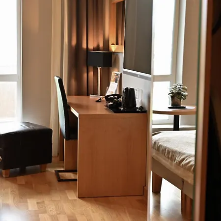 Hotel Froya 3*