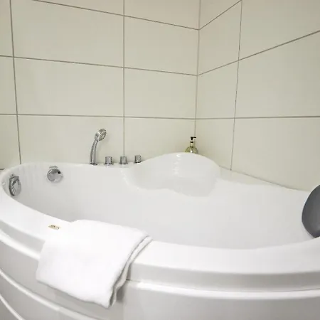 Szálloda Froya 3*